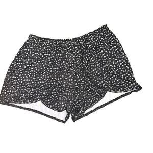 Plus 30 • 6x • BloomChic • Boho Shorts with Pom Pom trim lool